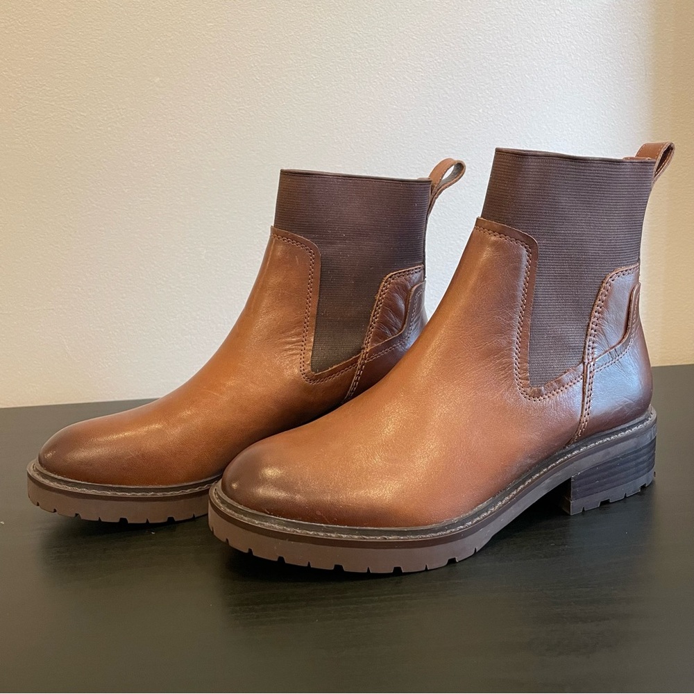 NWOT 27 EDIT Brown Leather Chelsea Boots, Sz 5.5